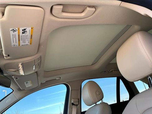 Used 2022 Mercedes-Benz GLC 300 image 18