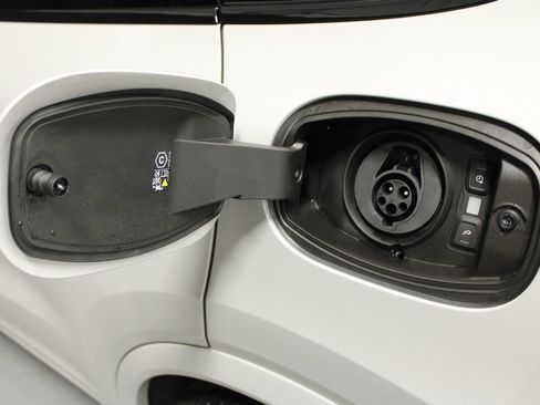 New 2026 Porsche Cayenne S AWD/4WD image 19