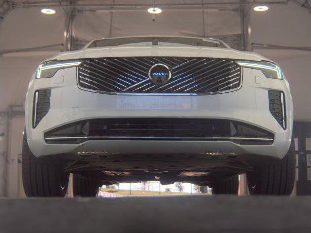 Used 2026 Volvo XC90 B6 Plus AWD/4WD image 3