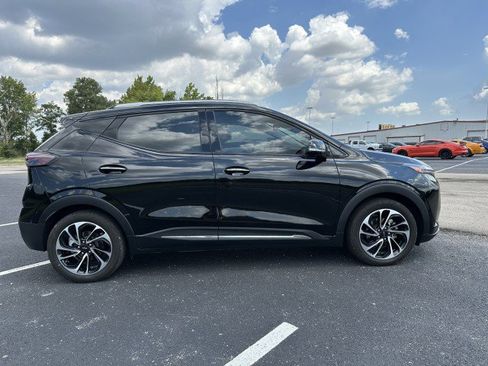 Used 2023 Chevrolet Bolt EUV Premier image 6