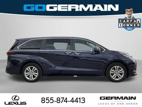Used 2023 Toyota Sienna XSE AWD/4WD image 9