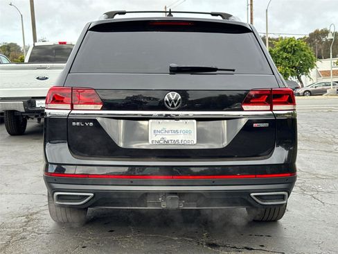 Used 2021 Volkswagen Atlas SEL Premium image 12