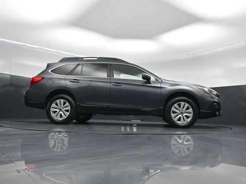 Used 2019 Subaru Outback 2.5i Premium AWD/4WD image 41