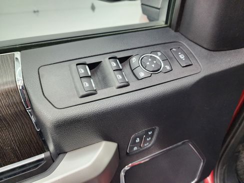 Used 2021 Ford F250 Lariat w/ Lariat Value Package image 43