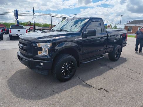 Used 2017 Ford F150 XL w/ Equipment Group 101A Mid AWD/4WD image 9