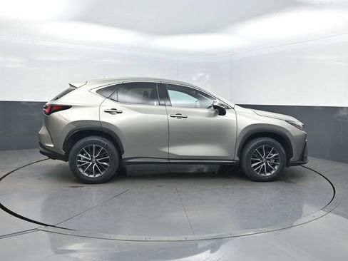 Used 2023 Lexus NX 250 FWD w/ Towing Package (2000 Lbs) image 36