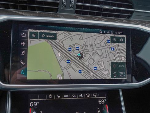 Used 2024 Audi Q8 Premium Plus w/ Premium Plus Package image 46