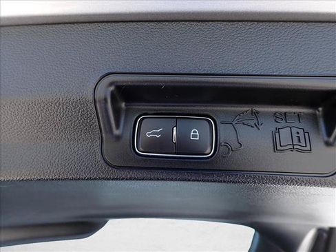 Used 2024 Ford Explorer XLT w/ Equipment Group 202A AWD/4WD image 8