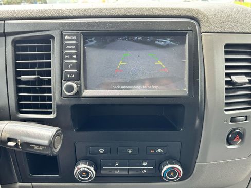 Used 2019 Nissan NV 2500 SV RWD image 31