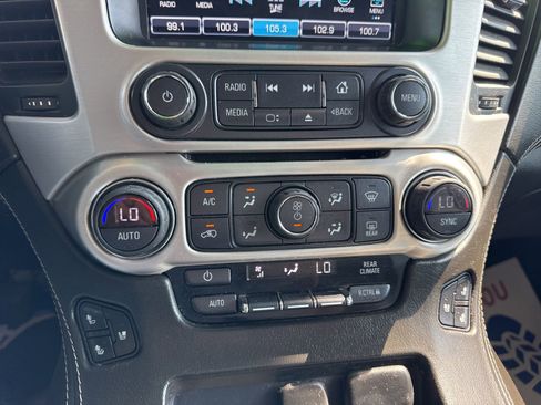 Used 2020 GMC Yukon XL SLT AWD/4WD image 31