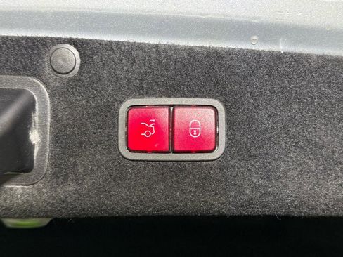 Used 2015 Mercedes-Benz S 550 Sedan w/ Premium 1 Package image 42