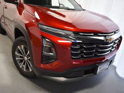 New 2026 Chevrolet Equinox LT w/ Convenience Package II AWD/4WD image 3