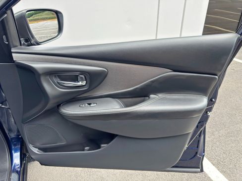 Used 2023 Nissan Murano SV FWD image 37