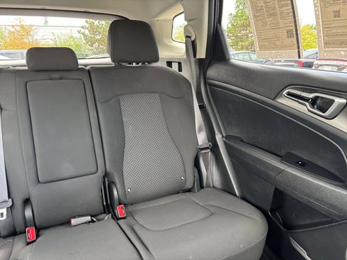 Used 2026 Kia Sportage LX FWD image 38