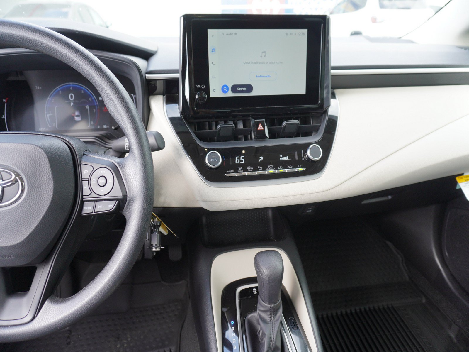 Used 2026 Toyota Corolla LE FWD image 14