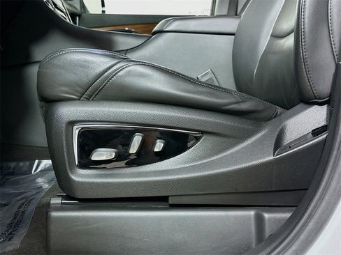 Used 2020 Cadillac Escalade Premium Luxury image 23