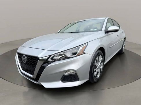 Used 2019 Nissan Altima 2.5 S AWD/4WD image 2