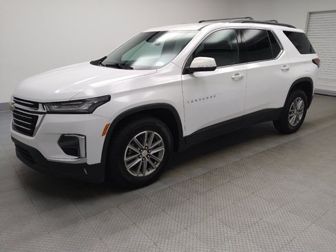 Used 2023 Chevrolet Traverse LT w/ LPO, Cargo Package AWD/4WD image 2
