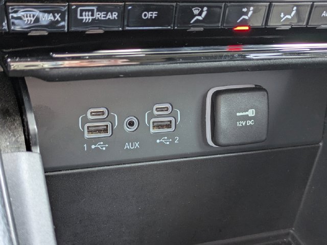 Used 2024 Jeep Grand Cherokee L Laredo w/ Trailer Tow Package RWD image 32