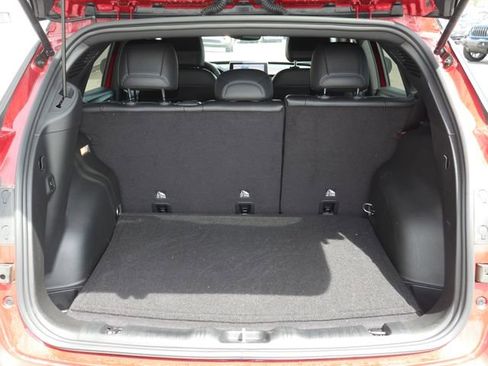 Used 2024 Jeep Compass Trailhawk w/ Trailhawk Elite Group AWD/4WD image 9