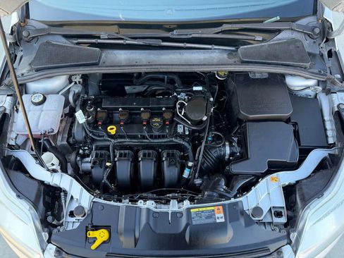 Used 2014 Ford Focus SE w/ Equipment Group 201A FWD image 22
