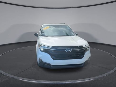 Used 2025 Subaru Forester Touring w/ Popular Package - Touring image 4