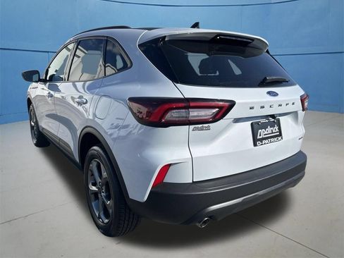 Used 2025 Ford Escape ST-Line Select AWD/4WD image 7