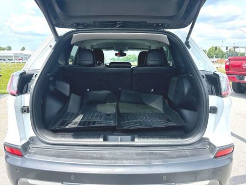 Used 2019 Jeep Cherokee Limited AWD/4WD image 26