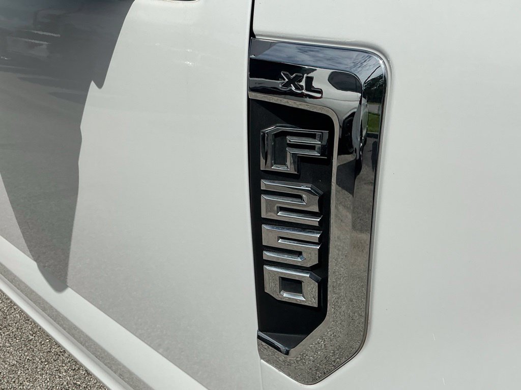 Used 2018 Ford F250 XL w/ Power Equipment Group RWD image 11