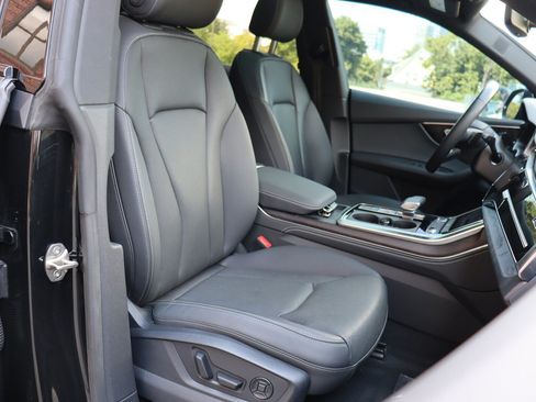 Used 2023 Audi Q8 Premium Plus AWD/4WD image 21
