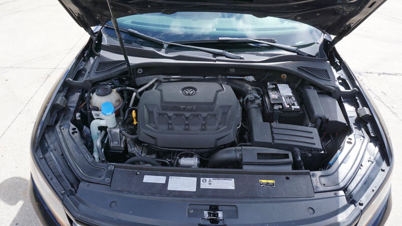 Used 2019 Volkswagen Passat 2.0T Wolfsburg FWD image 32