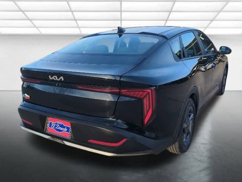 Used 2025 Kia K4 LXS image 26