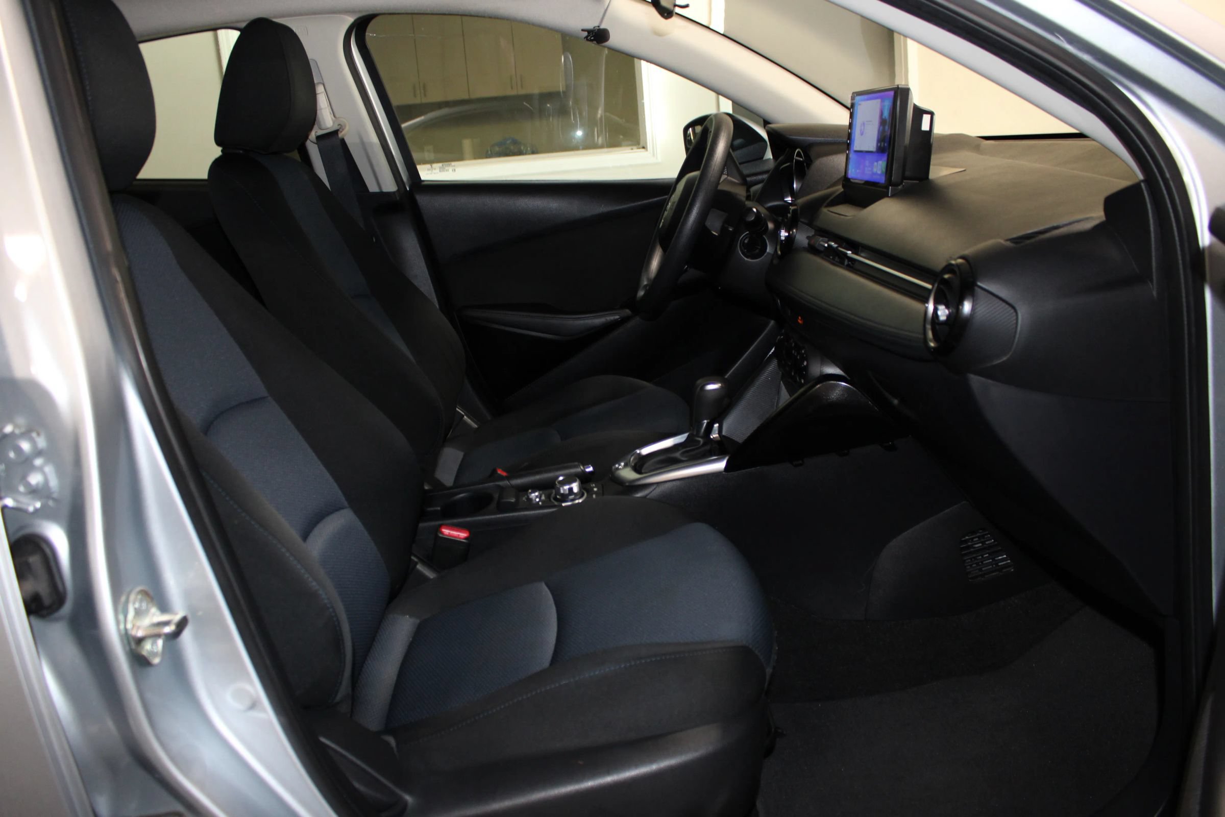 Used 2017 Toyota Yaris iA FWD image 27