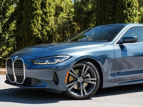 Used 2024 BMW 430i Coupe w/ Convenience Package RWD image 3