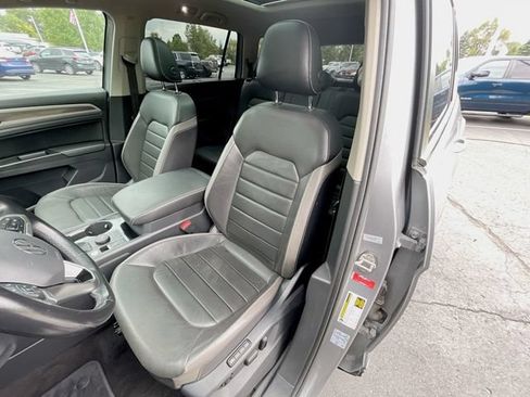Used 2021 Volkswagen Atlas SEL AWD/4WD image 20