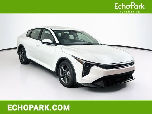 Used 2025 Kia K4 FWD image 1