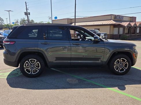 Used 2023 Jeep Grand Cherokee Trailhawk 4xe AWD/4WD image 13
