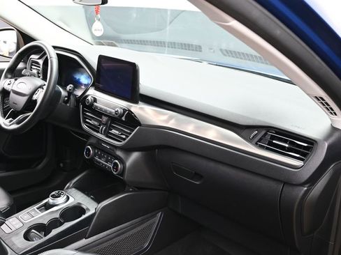 Used 2022 Ford Escape Titanium AWD/4WD image 40