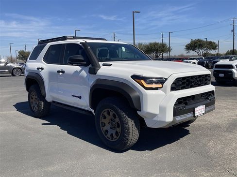 New 2026 Toyota 4Runner Trailhunter image 3