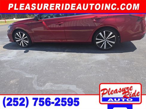 Used 2020 Nissan Altima 2.5 SR FWD image 1