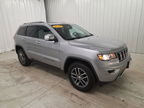 Used 2018 Jeep Grand Cherokee Limited image 7