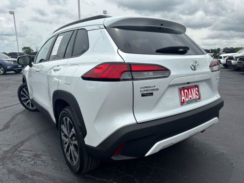 Certified 2022 Toyota Corolla Cross XLE w/ Convenience Package AWD/4WD image 6