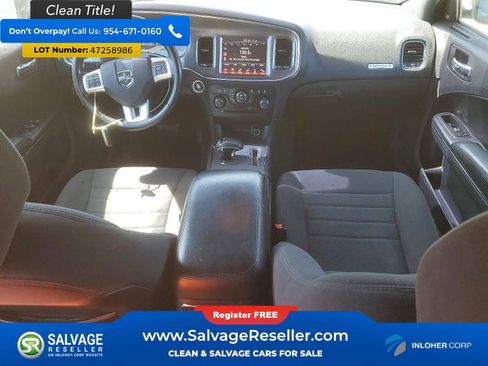 Used 2014 Dodge Charger SXT RWD image 11
