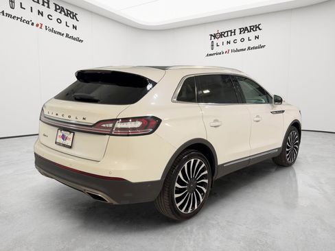 Used 2021 Lincoln Nautilus Black Label w/ Cargo Utility Package AWD/4WD image 5