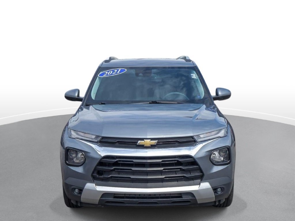 Used 2021 Chevrolet TrailBlazer LT w/ Convenience Package FWD image 2