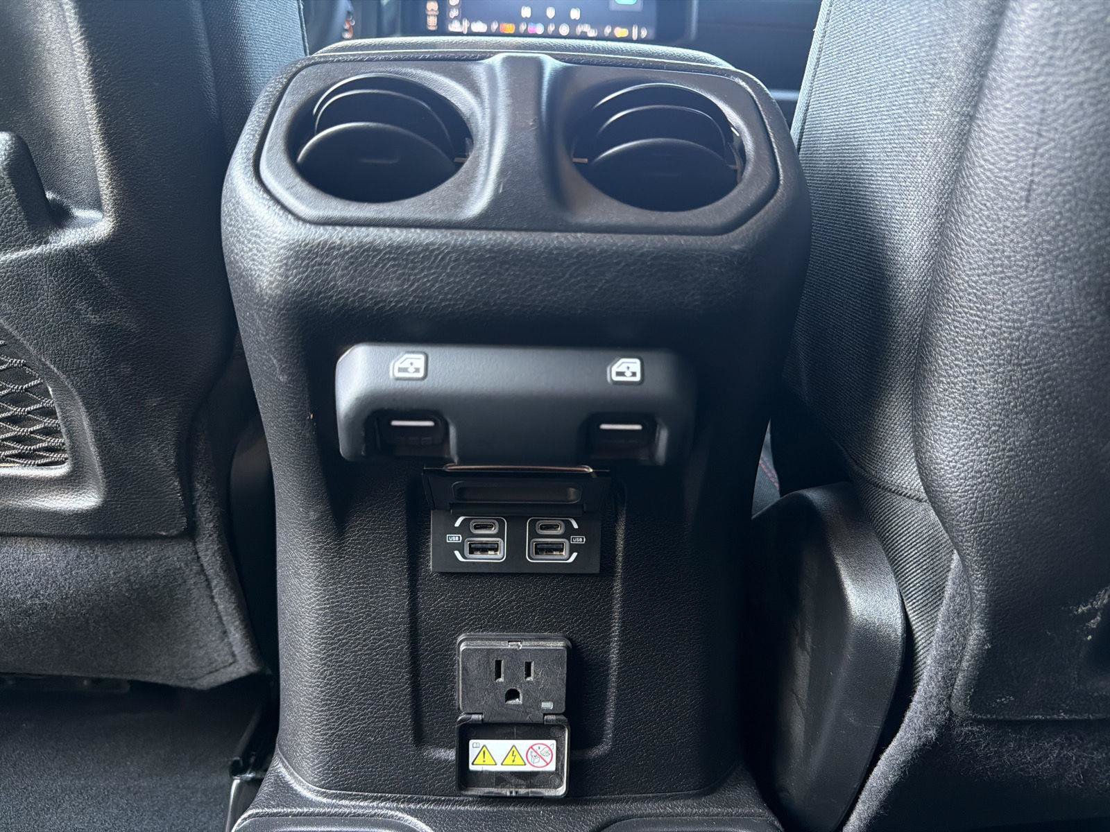 Used 2026 Jeep Wrangler Unlimited Rubicon AWD/4WD image 33