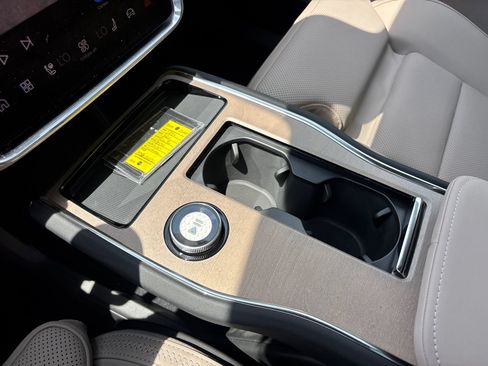 New 2026 Volvo EX90 Plus AWD/4WD image 21