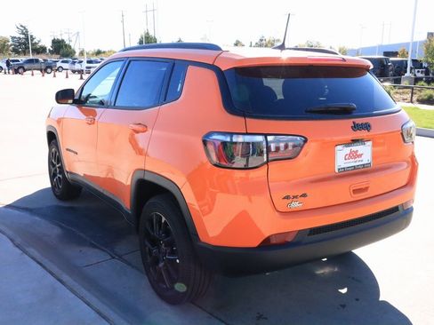 New 2026 Jeep Compass Latitude image 21