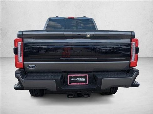 Used 2025 Ford F250 Platinum image 8