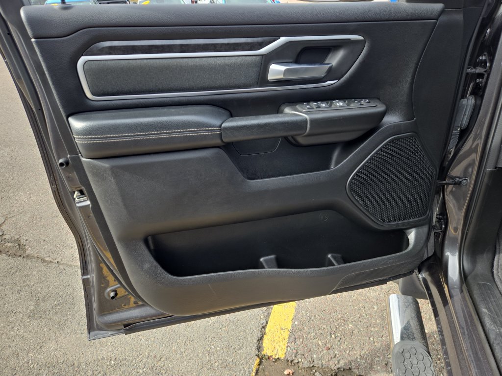 Used 2022 RAM 1500 Big Horn AWD/4WD image 12